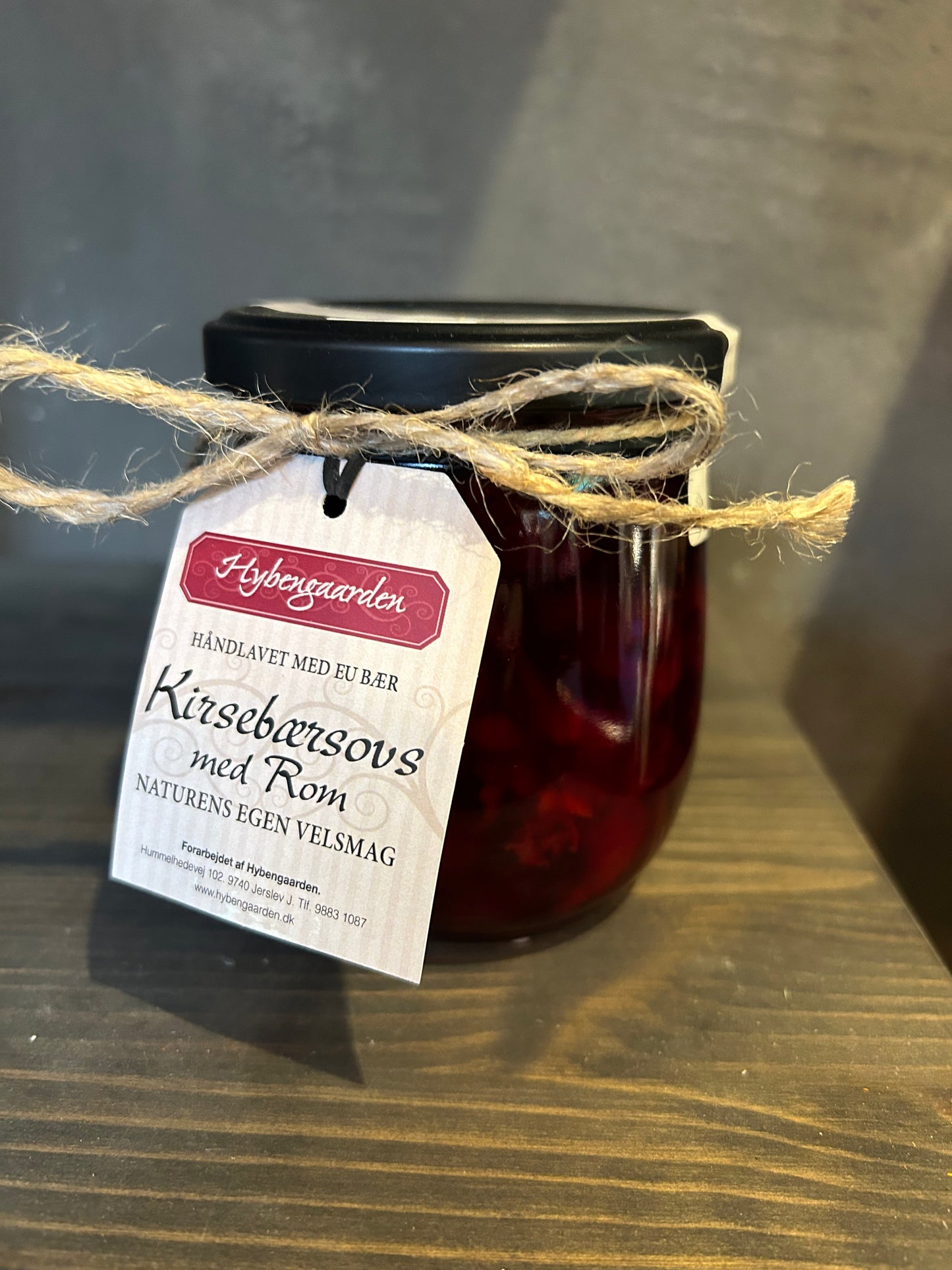 Hybengaarden Kirsebær i Rom 400g