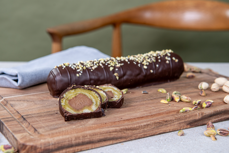 500g "Dubai" marcipanbrød m. pistacie & nougatkerne i sort Cocoture æske